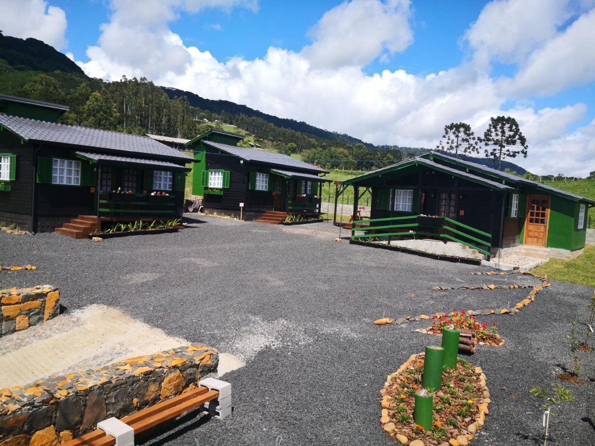 ウルビシRefugio Alpenblumenアパートメント エクステリア 写真