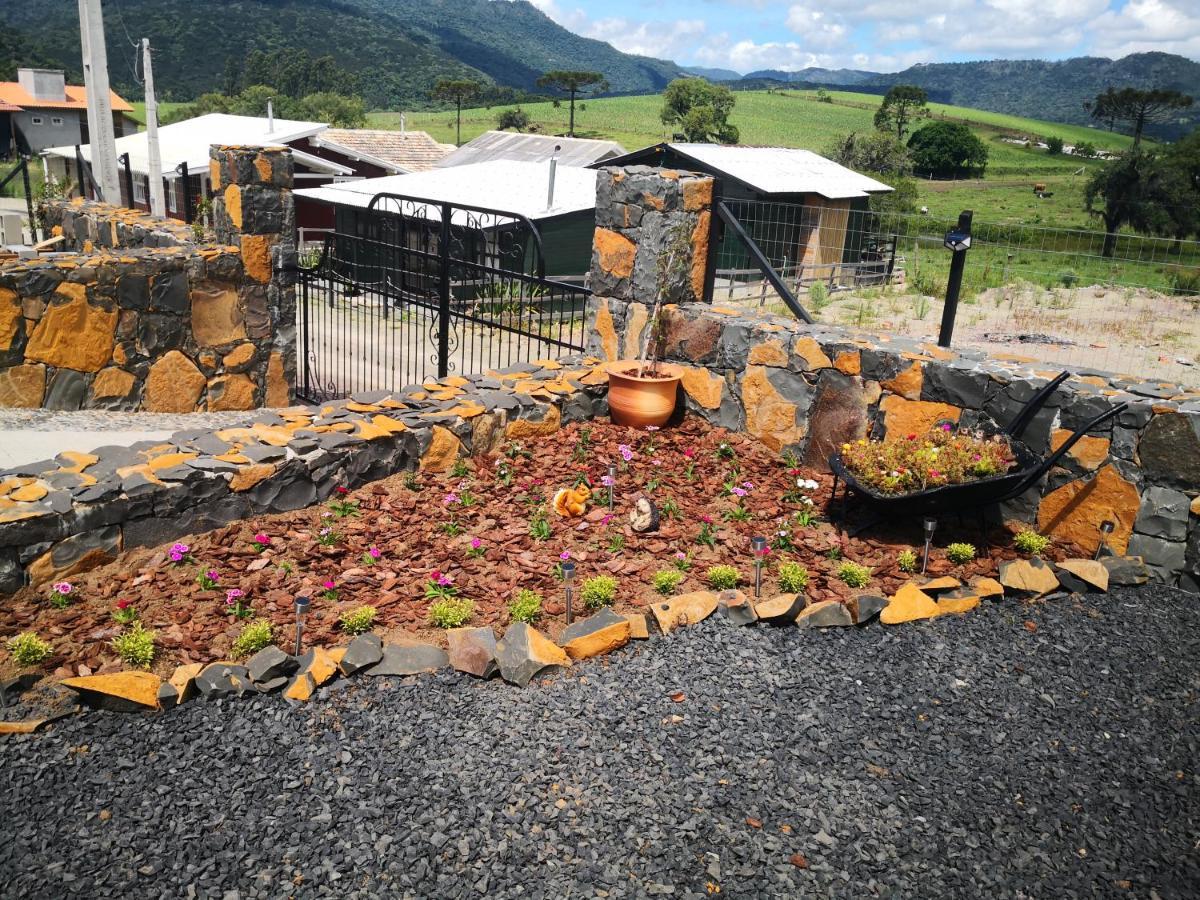 ウルビシRefugio Alpenblumenアパートメント エクステリア 写真